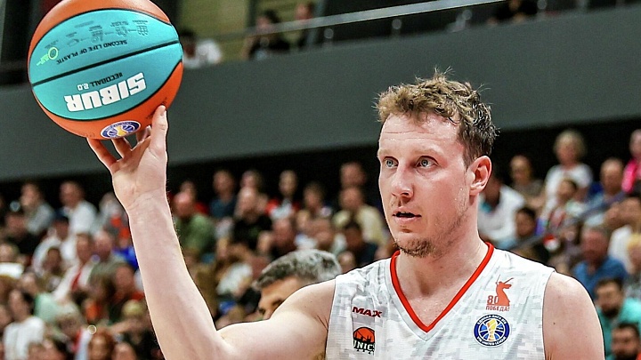 Баскетболисты УНИКСа разгромили "Нижний Новгород" в матче Единой лиги ВТБ