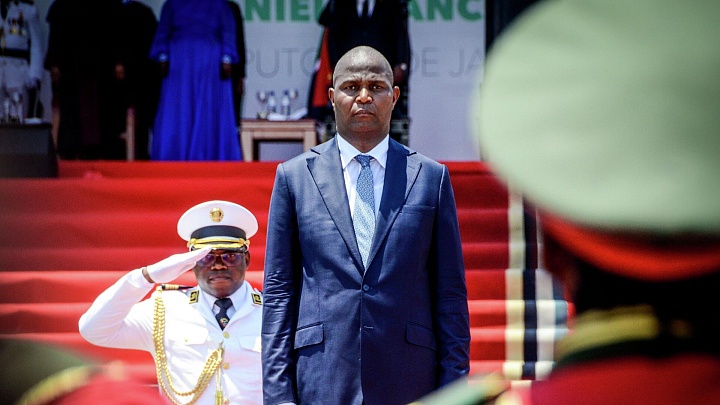 Президент Мозамбика планирует пересмотреть несколько соглашений с Россией